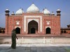 beside the Taj Mahal. Photo: ALS.